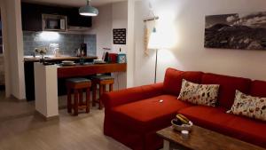 A kitchen or kitchenette at Aqua Apt Sunrise & Sea Views