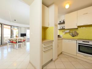 Gallery image of Apartment Les allées du Cap-2 by Interhome in Antibes