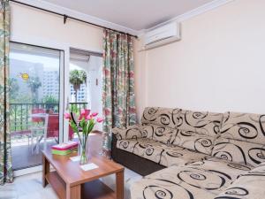 Χώρος καθιστικού στο Apartment Erisa II by Interhome