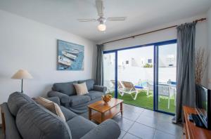 Posezení v ubytování Villas Puerto Rubicon