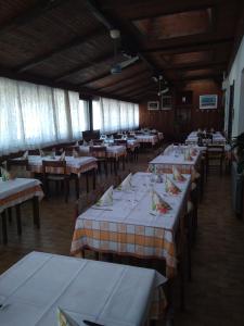 En restaurang eller annat matställe på Gostišče Oddih