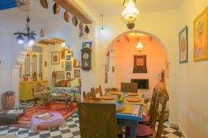 Posezení v ubytování Afra House + 28 fotografií