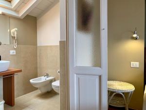 Koupelna v ubytování Porta Ronca - B&B, Suites & Apts