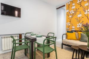 Μια τηλεόραση ή/και κέντρο ψυχαγωγίας στο Waou Plaza de España II - Alquiler Corta Duración