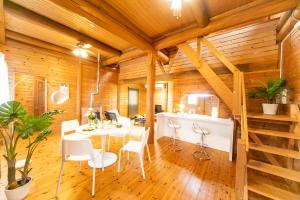 Fotografie z fotogalerie ubytování Awaji Seaside Log House v destinaci Awaji