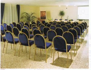 Zona de negocis o sala de conferències de Hotel Piroga Padova