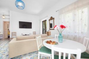 Telewizja i/lub zestaw kina domowego w obiekcie Gaiano Apt