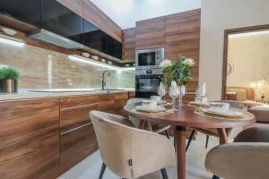 Kuchyňa alebo kuchynka v ubytovaní Bengt Apartment Dohány Str.