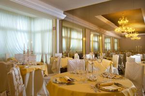 Restaurace v ubytování Hotel Terme Principe + 37 fotografií