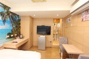 A television and/or entertainment centre at Sea Keelung 61