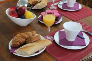 Opțiuni de mic dejun disponibile oaspeților de la Terreazur