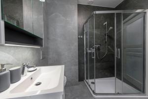 Kúpeľňa v ubytovaní Apartament Logana z Sauną - 5D Apartamenty + 25 fotografií