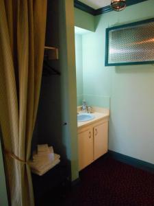 Victorian Inn, Reno (updated prices 2025)