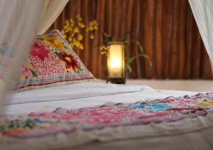 Letto o letti in una camera di Hotel Zentik Project & Saline Cave