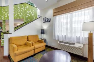 Posezení v ubytování Sleep Inn Ogden near Event Center
