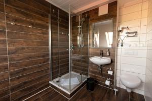 Koupelna v ubytování Hotel-Restaurant Thüringer Hof