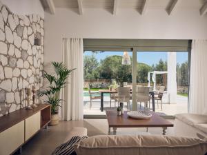 Afbeelding uit fotogalerij van Gerakas Luxury Villas in Vasilikos