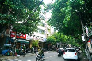 Khu vực xung quanh gần khách sạn