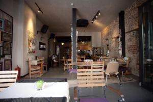 Restoran atau tempat lain untuk makan di Hammamhane