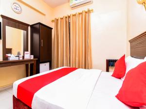 Postel nebo postele na pokoji v ubytování Melody Queen Hotel by AURA