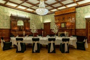 Restaurace v ubytování Pendley Manor