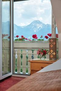 Ein allgemeiner Bergblick oder ein Berglick von des Hotels aus