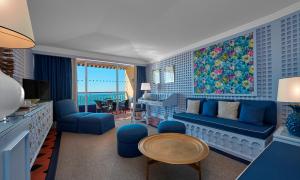 Uma área de estar em Algarve Casino Hotel