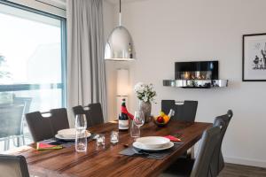 Getränke in der Unterkunft Appartement "Karat" mit Penthouseflair - Oase am Haff
