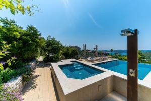 Bazén v ubytování Villa La Vagabonda Apartment nebo v jeho okolí
