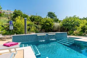 Bazén v ubytování Villa La Vagabonda Apartment nebo v jeho okolí