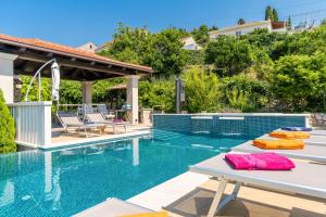 Bazén v ubytování Villa La Vagabonda Apartment nebo v jeho okolí