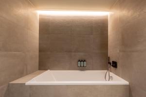 Ett badrum på Hotel Geysir