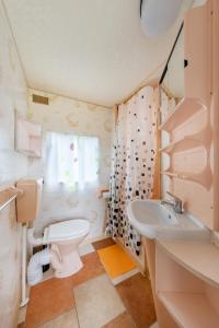 Bathroom sa Domki u Beaty