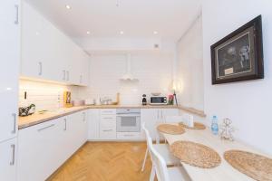 Gallery image of BIG APARTMENT OLD TOWN p4you pl in Kraków