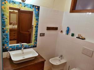 Koupelna v ubytování Apartmány na Trojmezí, byt Florián + 27 fotografií