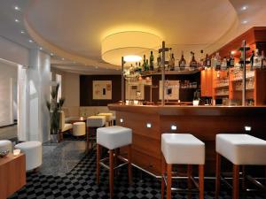 Lounge nebo bar v ubytování Mercure Hotel Lüdenscheid