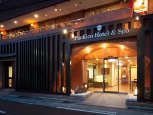 un hotel con un letrero que lee hotel rotador y spa en PACIFICO Hotel and Spa, en Iwaki