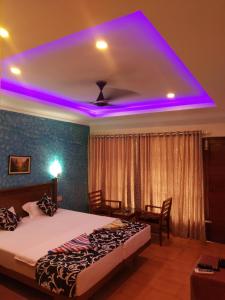 Hotel Thushara客房内的一张或多张床位