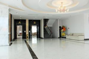 Vstupní hala nebo recepce v ubytování SKY HOTEL