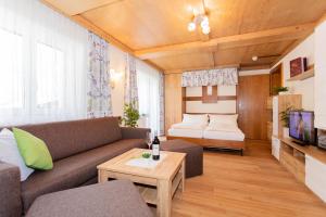 Posteľ alebo postele v izbe v ubytovaní Rainberghof