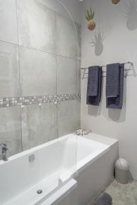 Ванная комната в Steenbok Farm Cottages Steenbok cottage