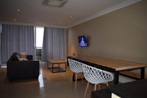 Imagen de la galería de Two bedroom apartment at the Sails, en Durban