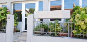 En hage utenfor Hotel Aurora Duino