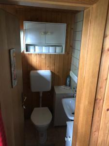Ett badrum på Haus am See