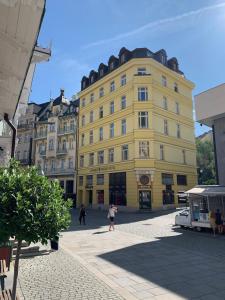 Budova, v ktorej sa apartmán nachádza
