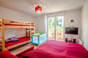 Postel nebo postele na pokoji v ubytování Instant-Léman II