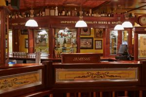 Lounge nebo bar v ubytování Hablis Chennai