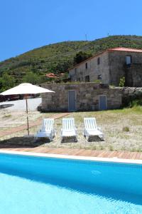 The swimming pool at or close to Casa Da Gaiteira