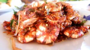 Makanan di atau berdekatan hotel