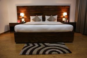 Ana Clarks Inn, Panchkula客房内的一张或多张床位